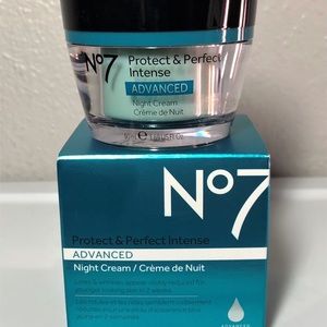 No7 Protect & perfect intense advanced night cream